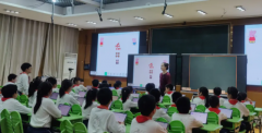 關註學生創新意識高階思維和實踐能力的發展