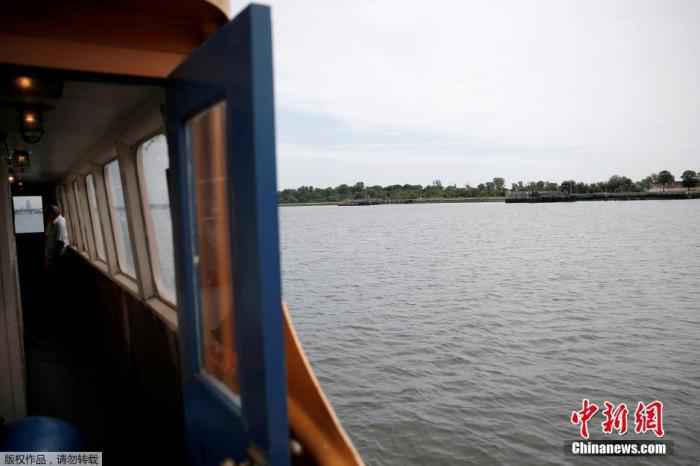 纽约殡葬业不堪重负 无人认领的死者将葬在哈特岛
